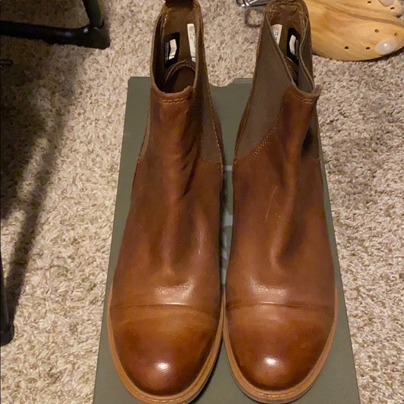 sutherlin bay chelsea boot